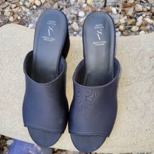 Vera Wang Block Heeled Shoes